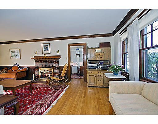 43 Old Middlesex Road Belmont, MA 02478 - Photo 4 of 19 Gallery Image 4