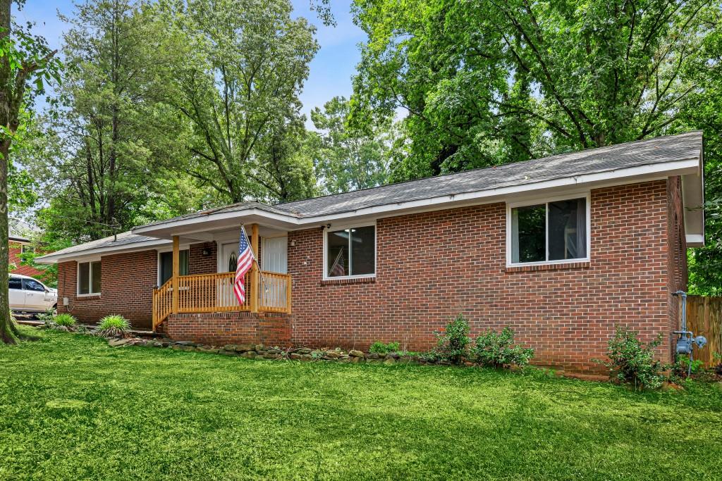 481 East Johns Road Northwest Lilburn, GA 30047 - Photo 5 of 30