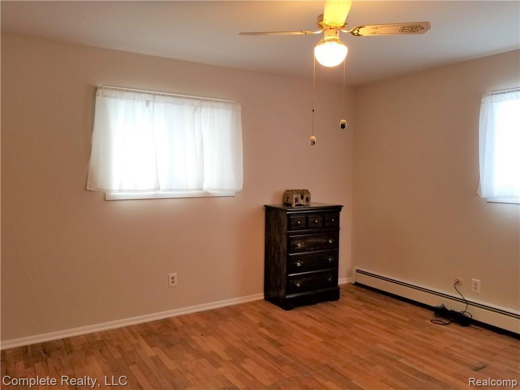 1400 South Genesee Road Burton, MI 48509 - Photo 14 of 33 20190218_145251.jpg
