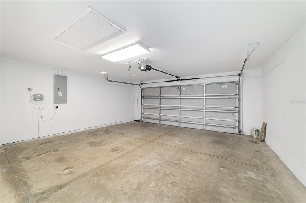 13688 Southwest 113th Lane Dunnellon, FL 34432 - Photo 53 of 70 a view of a garage