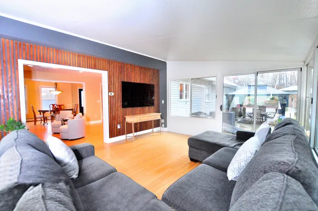 $489,900 | 132 Knollwood Drive, Wolcott, CT 06716