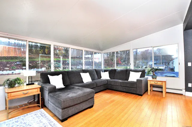 $489,900 | 132 Knollwood Drive, Wolcott, CT 06716