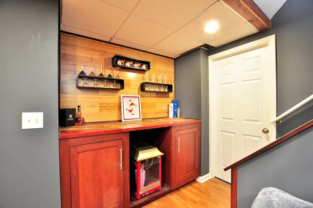 $489,900 | 132 Knollwood Drive, Wolcott, CT 06716