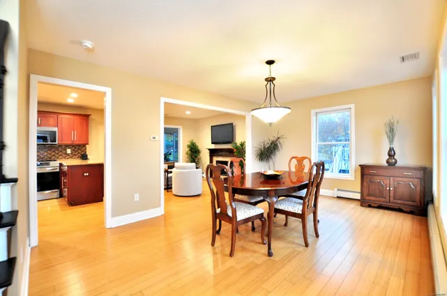 $489,900 | 132 Knollwood Drive, Wolcott, CT 06716