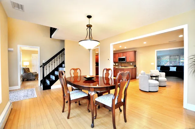 $489,900 | 132 Knollwood Drive, Wolcott, CT 06716