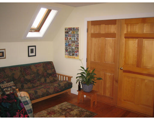 40 Jenks Street Amherst, MA 01002 - Photo 7 of 18 Gallery Image 7