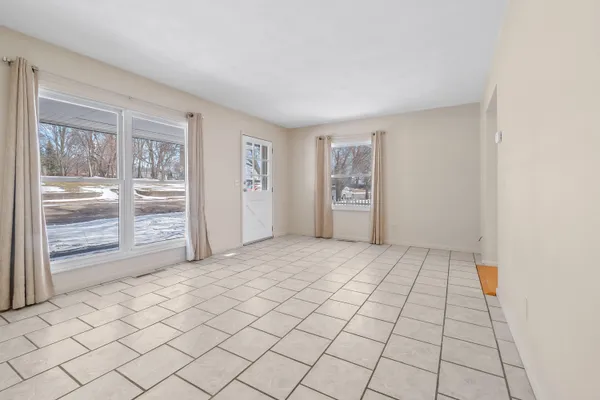 $229,000 | 60 Griswold Street, Hillsdale, MI 49242