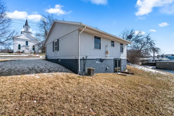 $229,000 | 60 Griswold Street, Hillsdale, MI 49242