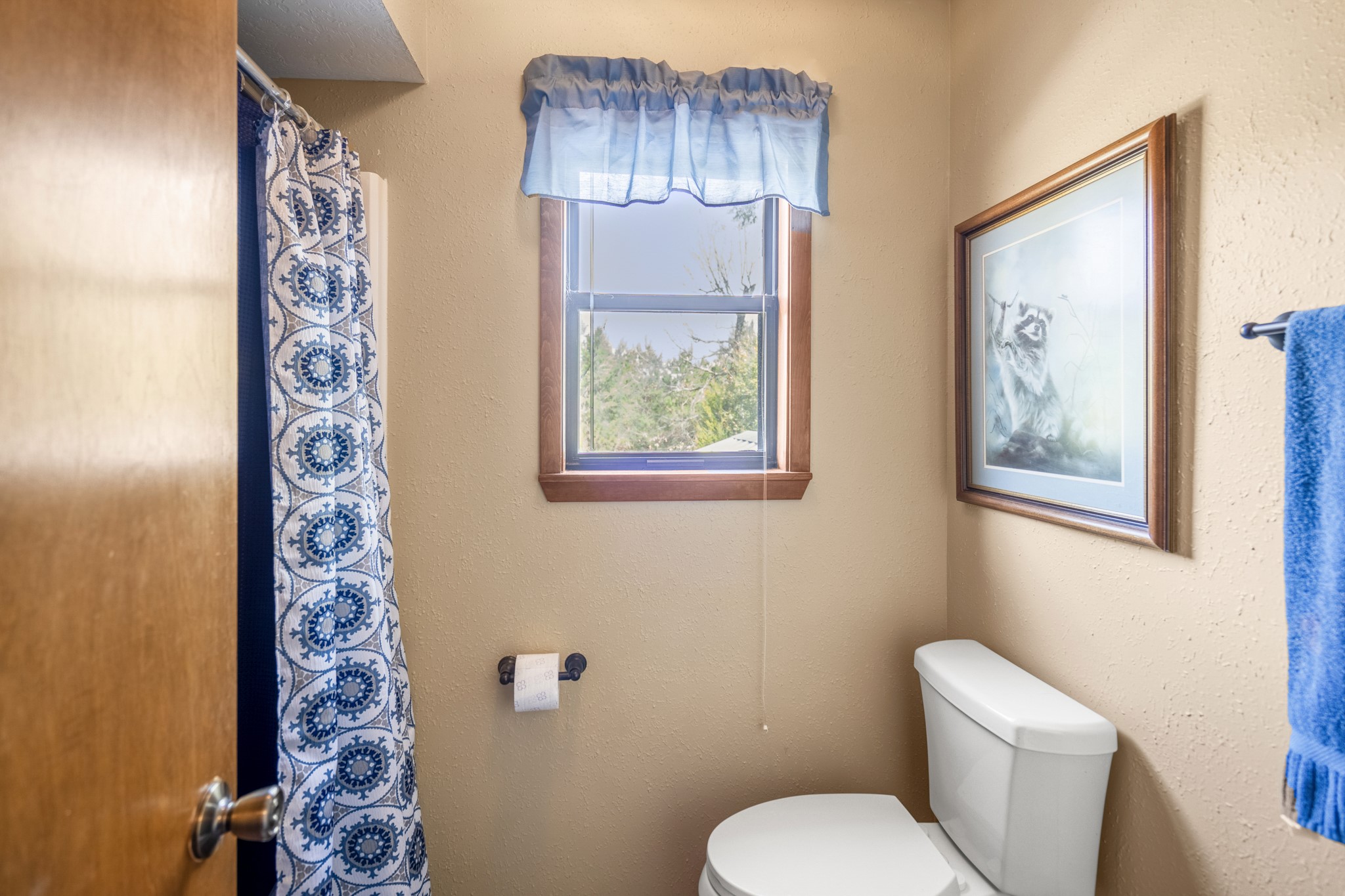 5415 Old Israel Road Livingston, TX 77351 - Photo 25 of 45 Second floor bathroom
