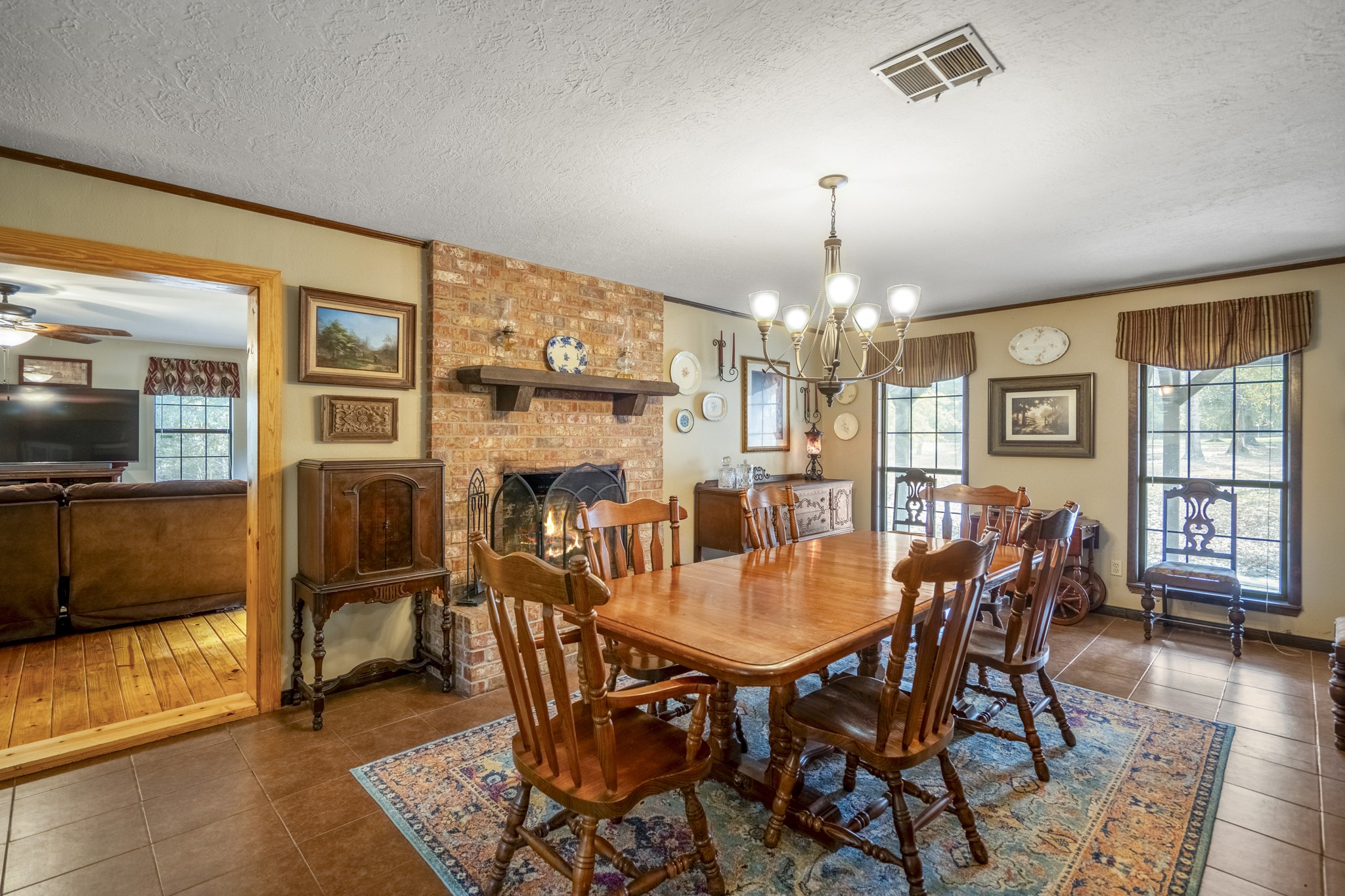 5415 Old Israel Road Livingston, TX 77351 - Photo 3 of 45 This cozy dining room is the perfect spot for creating memories around the table.