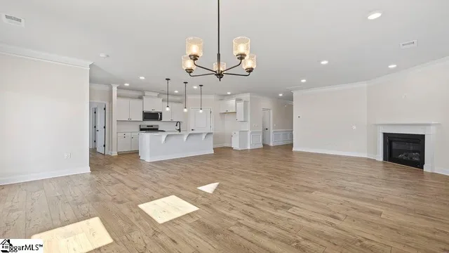 $299,900 | 1922 Crumhorn Avenue, Boiling Springs, SC 29316