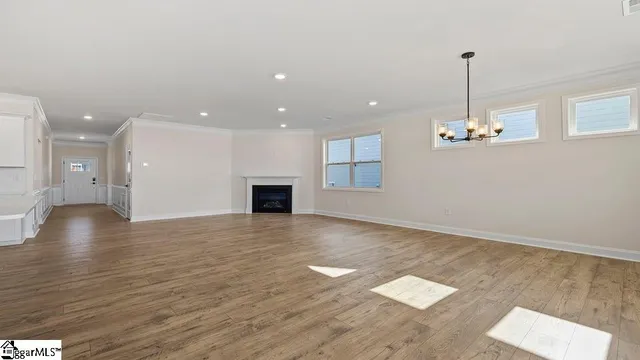 $299,900 | 1922 Crumhorn Avenue, Boiling Springs, SC 29316