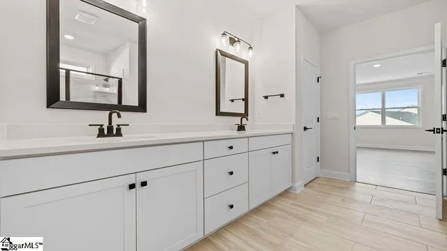 $299,900 | 1922 Crumhorn Avenue, Boiling Springs, SC 29316