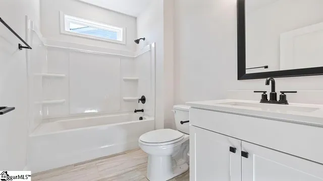 $299,900 | 1922 Crumhorn Avenue, Boiling Springs, SC 29316