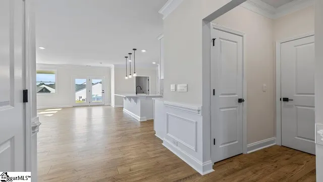 $299,900 | 1922 Crumhorn Avenue, Boiling Springs, SC 29316