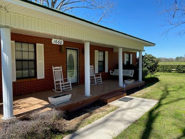 1668 Howell Williams Road Bonifay, FL 32425 - Photo 4 of 27 Bonifay Outside Front Pic 1