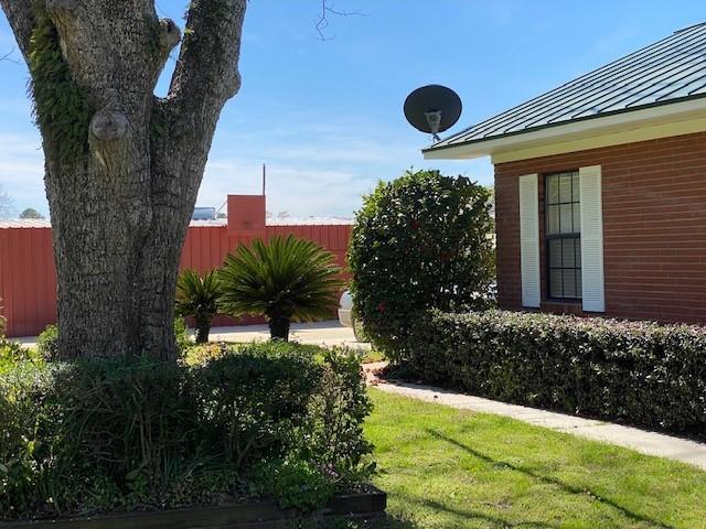 1668 Howell Williams Road Bonifay, FL 32425 - Photo 6 of 27 Bonifay Outside Front Pic 3
