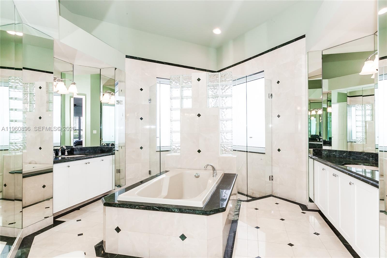 3162 Inverness Weston, FL 33332 - Photo 16 of 24