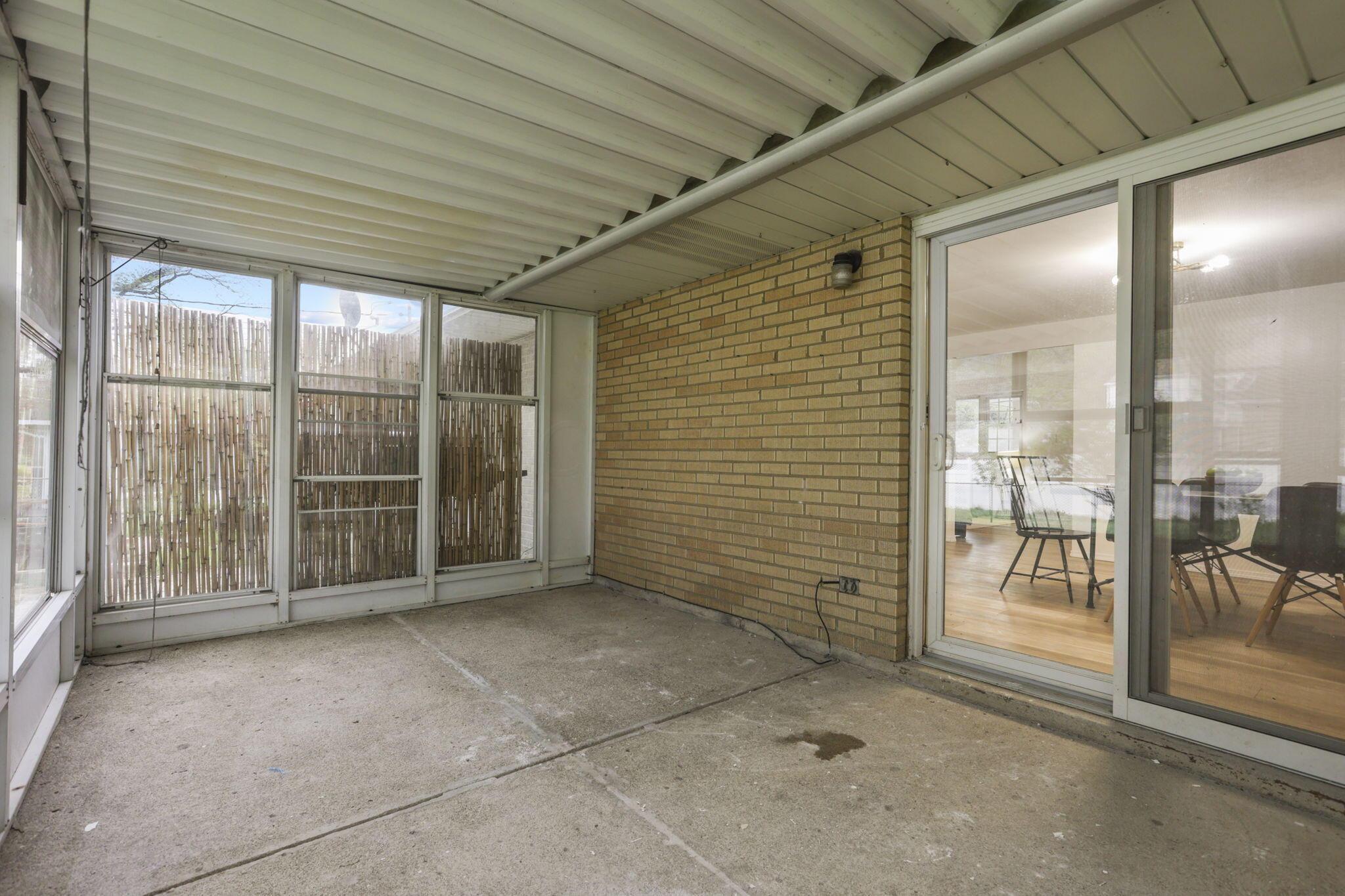 6902 Bartlett Road Reynoldsburg, OH 43068 - Photo 24 of 26 22-web-or-mls-0D3A4933