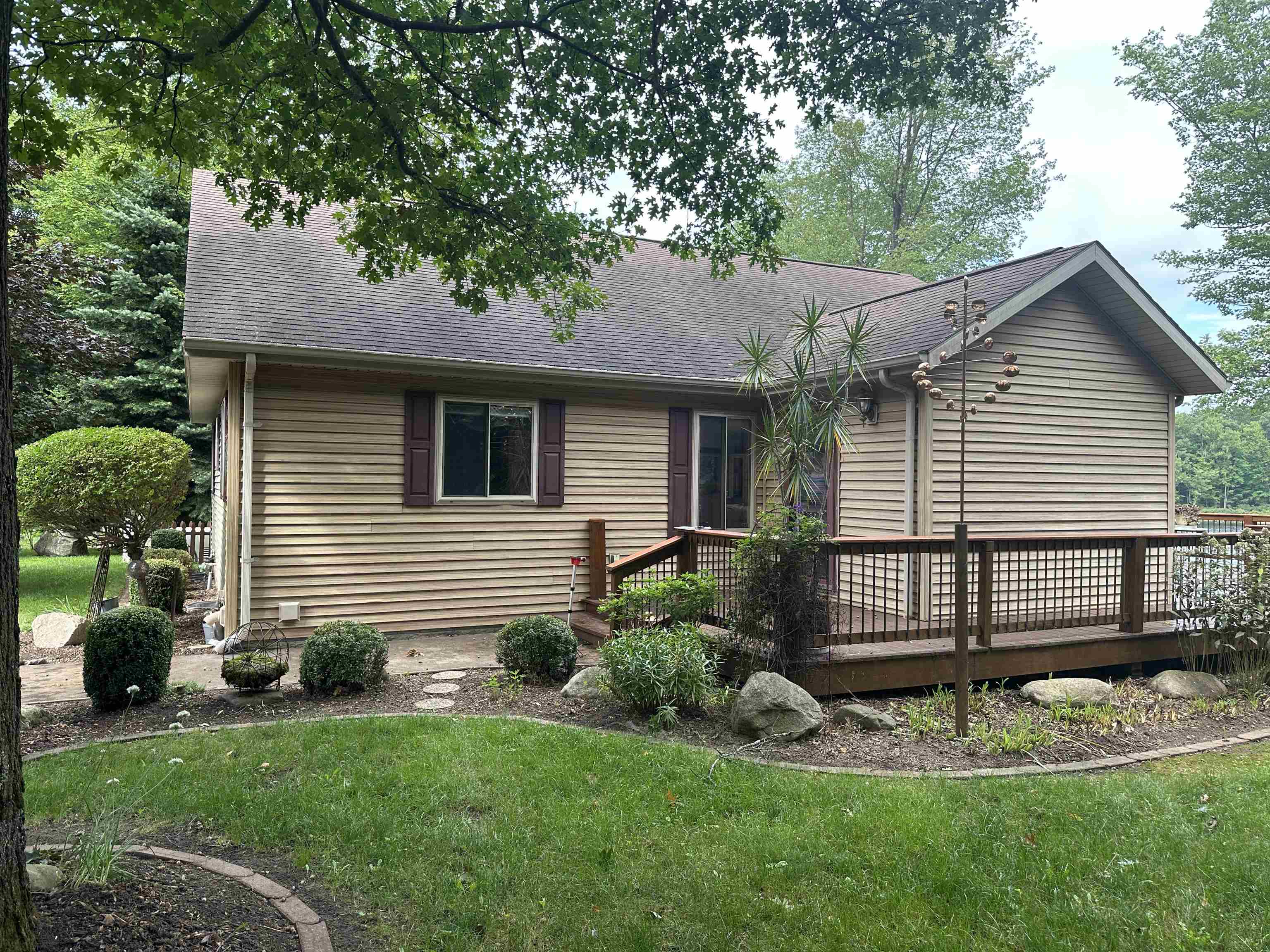 8307 Cortez Road Lake, MI 48632 - Photo 2 of 39