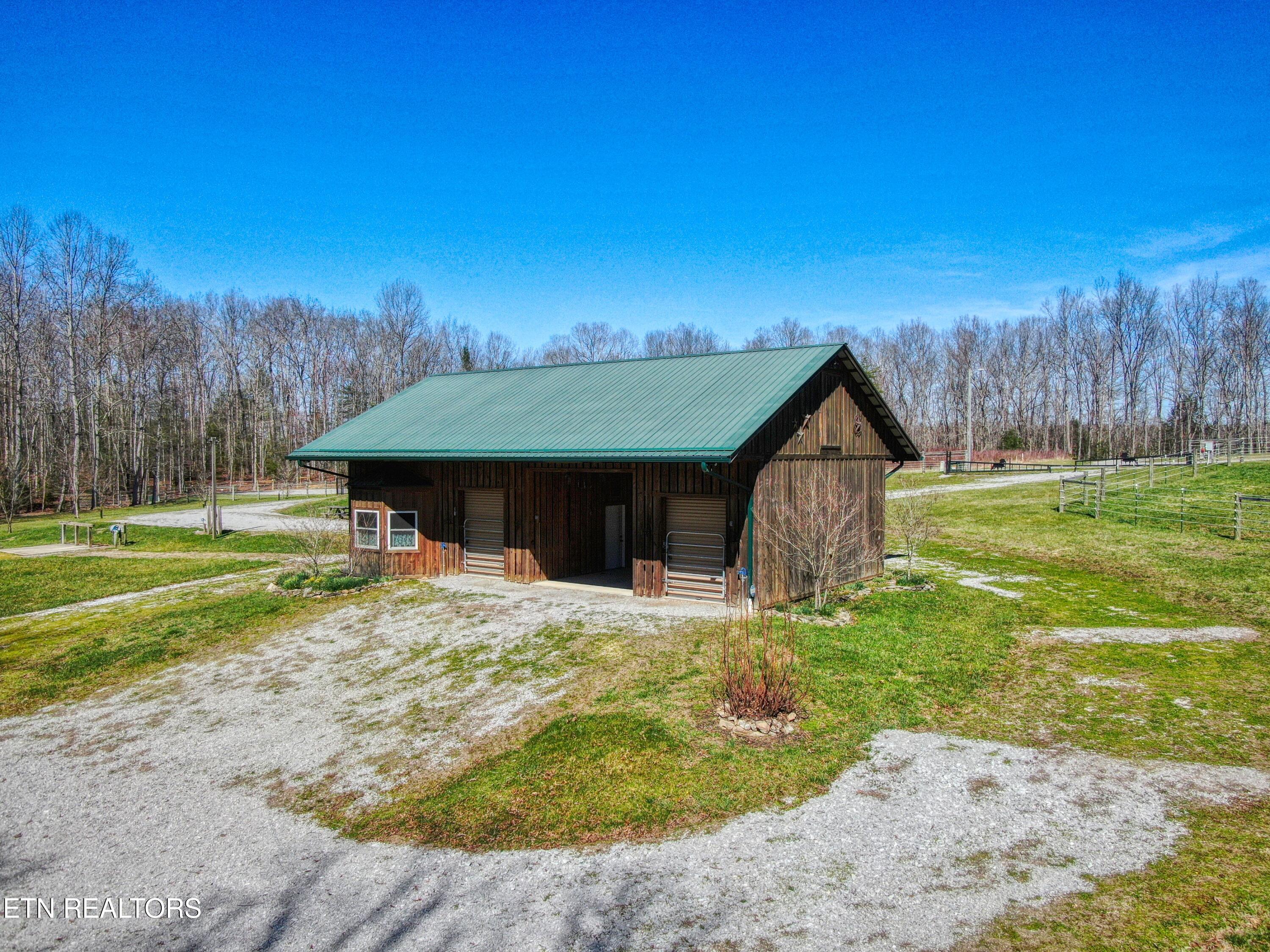 145 Horse Haven Road Allardt, TN 38504 - Photo 11 of 59 11