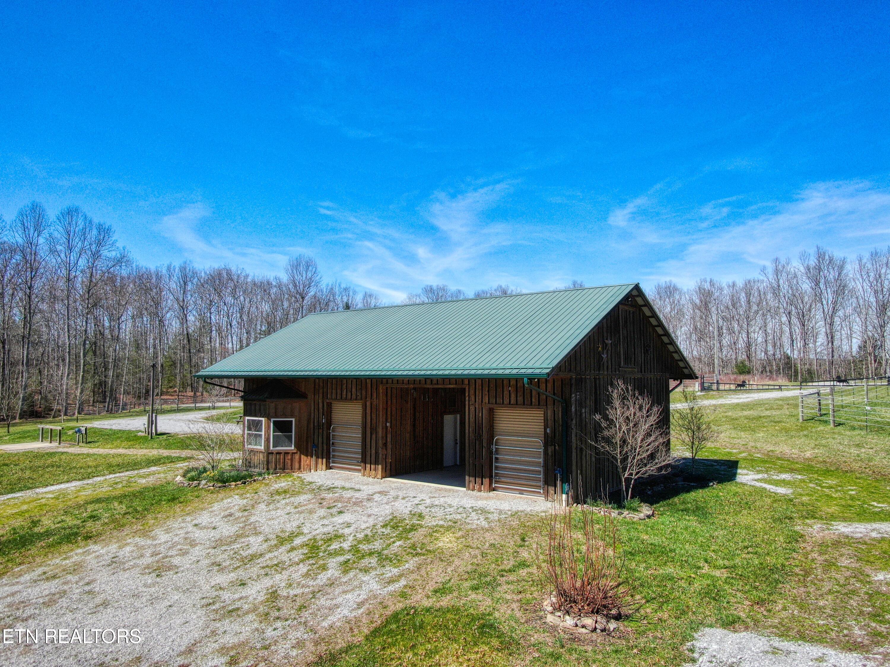 145 Horse Haven Road Allardt, TN 38504 - Photo 12 of 59 12