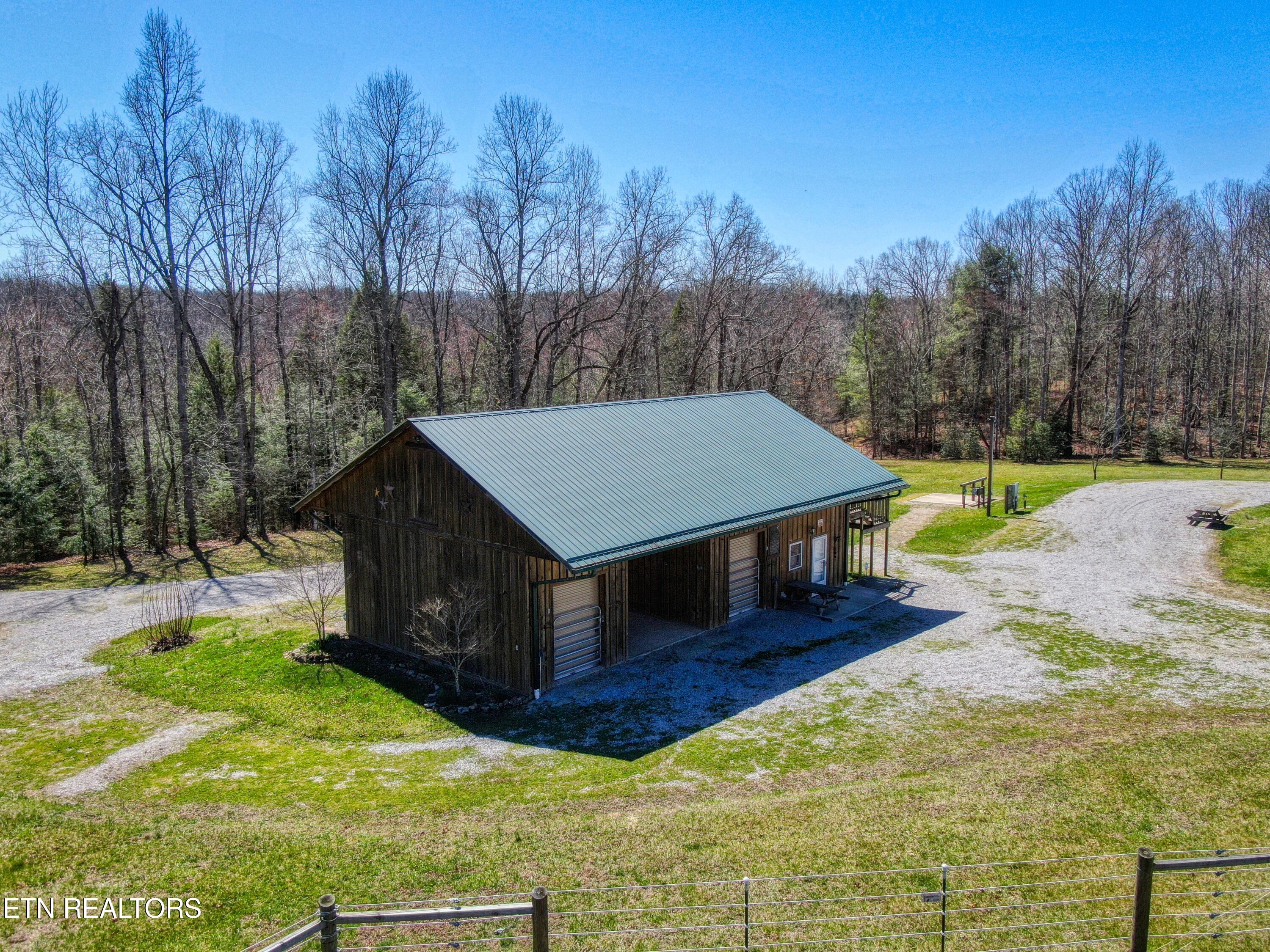 145 Horse Haven Road Allardt, TN 38504 - Photo 8 of 59 8