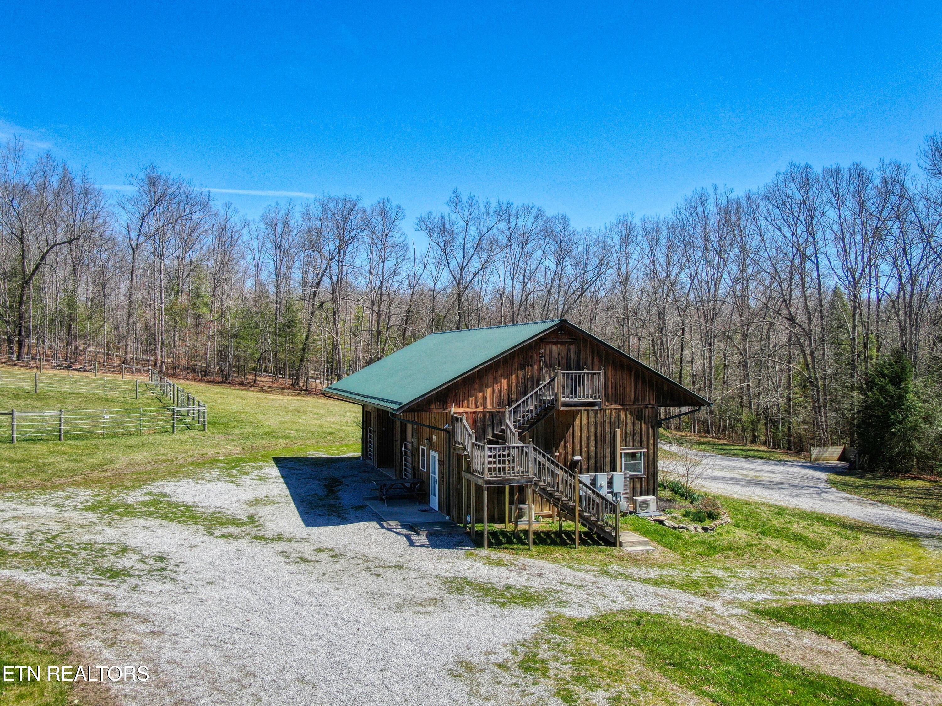 145 Horse Haven Road Allardt, TN 38504 - Photo 9 of 59 9