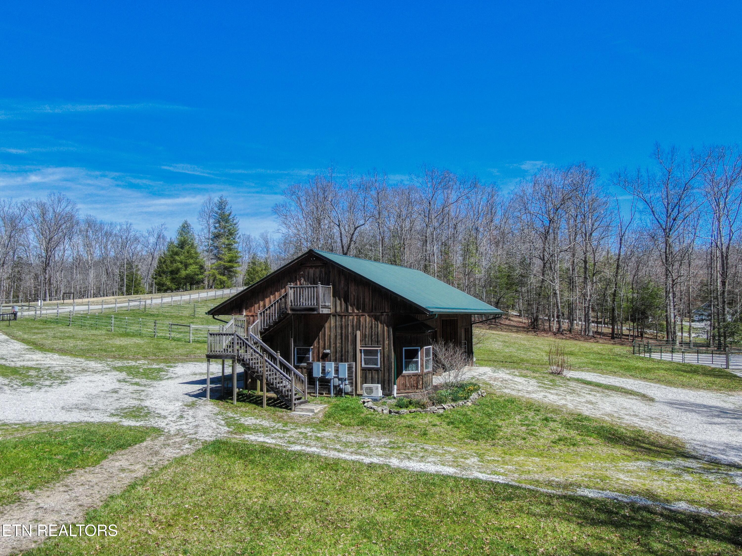 145 Horse Haven Road Allardt, TN 38504 - Photo 10 of 59 10