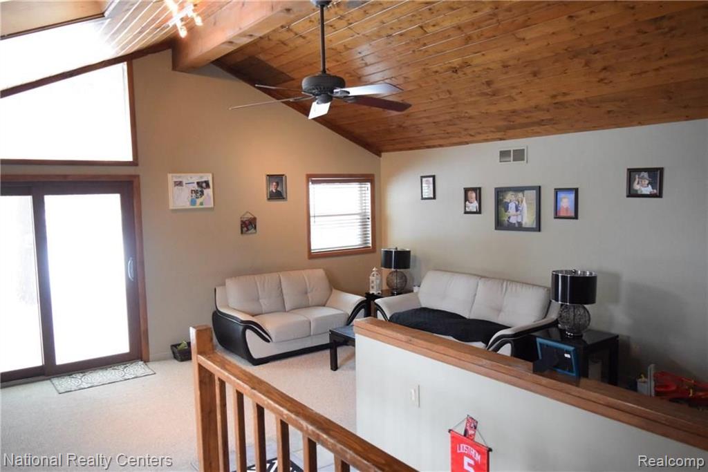 3356 Addie Street Waterford, MI 48329 - Photo 7 of 24