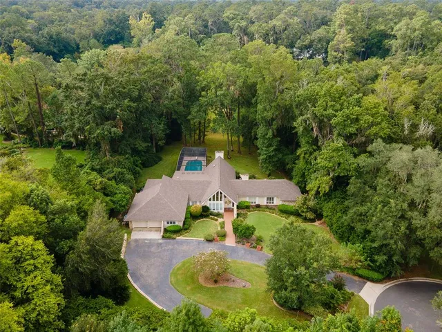 $799,900 | 2425 Northwest 26th Place, Gainesville, FL 32605