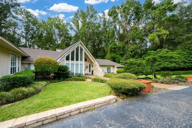 $799,900 | 2425 Northwest 26th Place, Gainesville, FL 32605