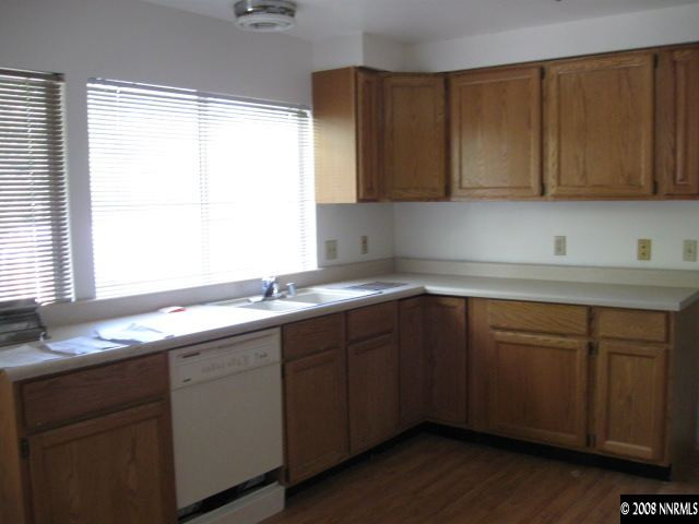 4255 Spring Drive Reno, NV 89502 - Photo 3 of 8 Photo 3