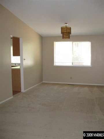 4255 Spring Drive Reno, NV 89502 - Photo 5 of 8 Photo 5