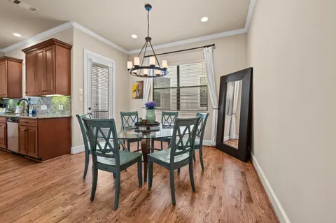 $555,000 | 821 Lester Street, Houston, TX 77007