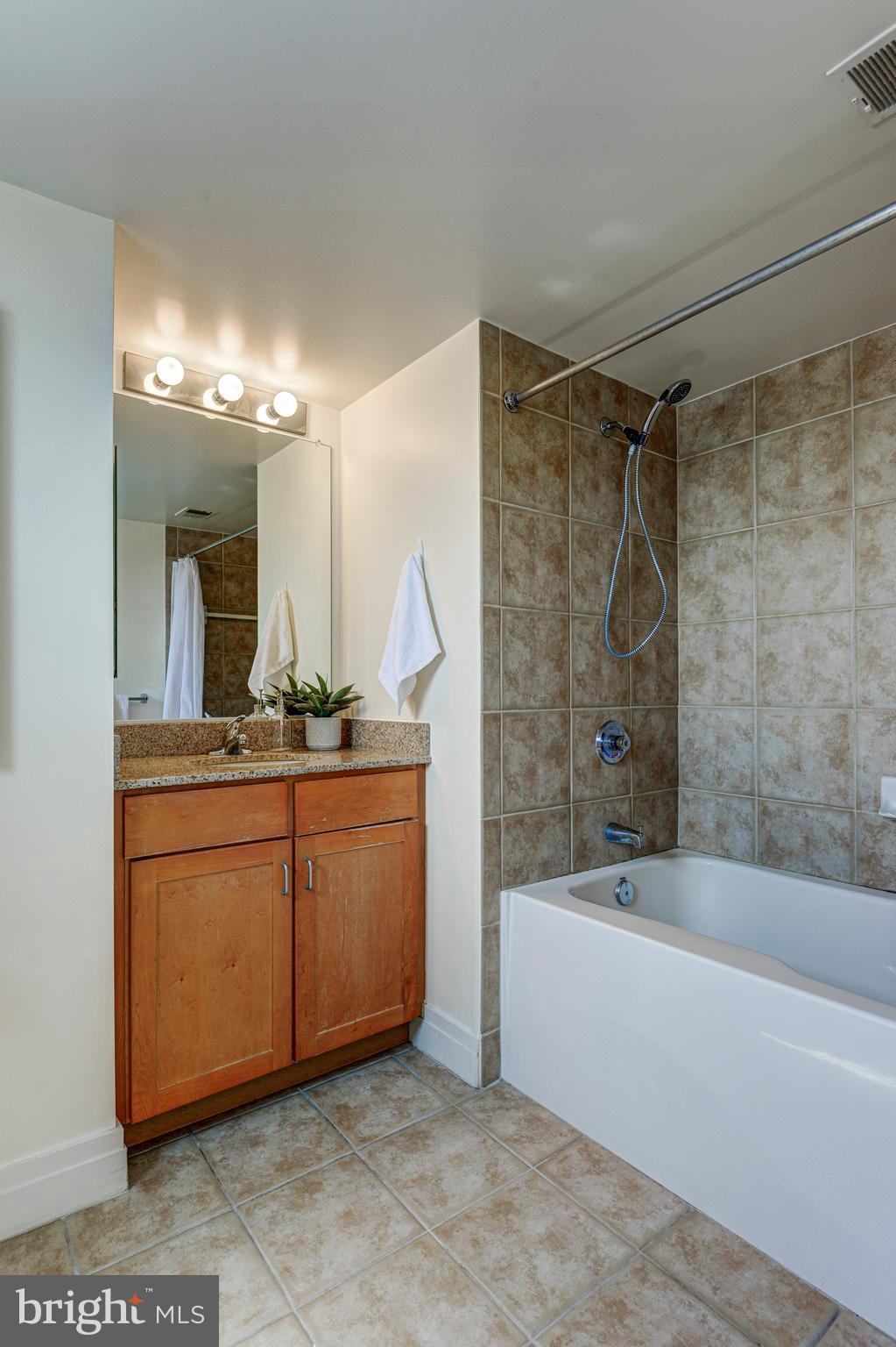 414 Water Street, Unit 2615 Baltimore, MD 21202 - Photo 17 of 21