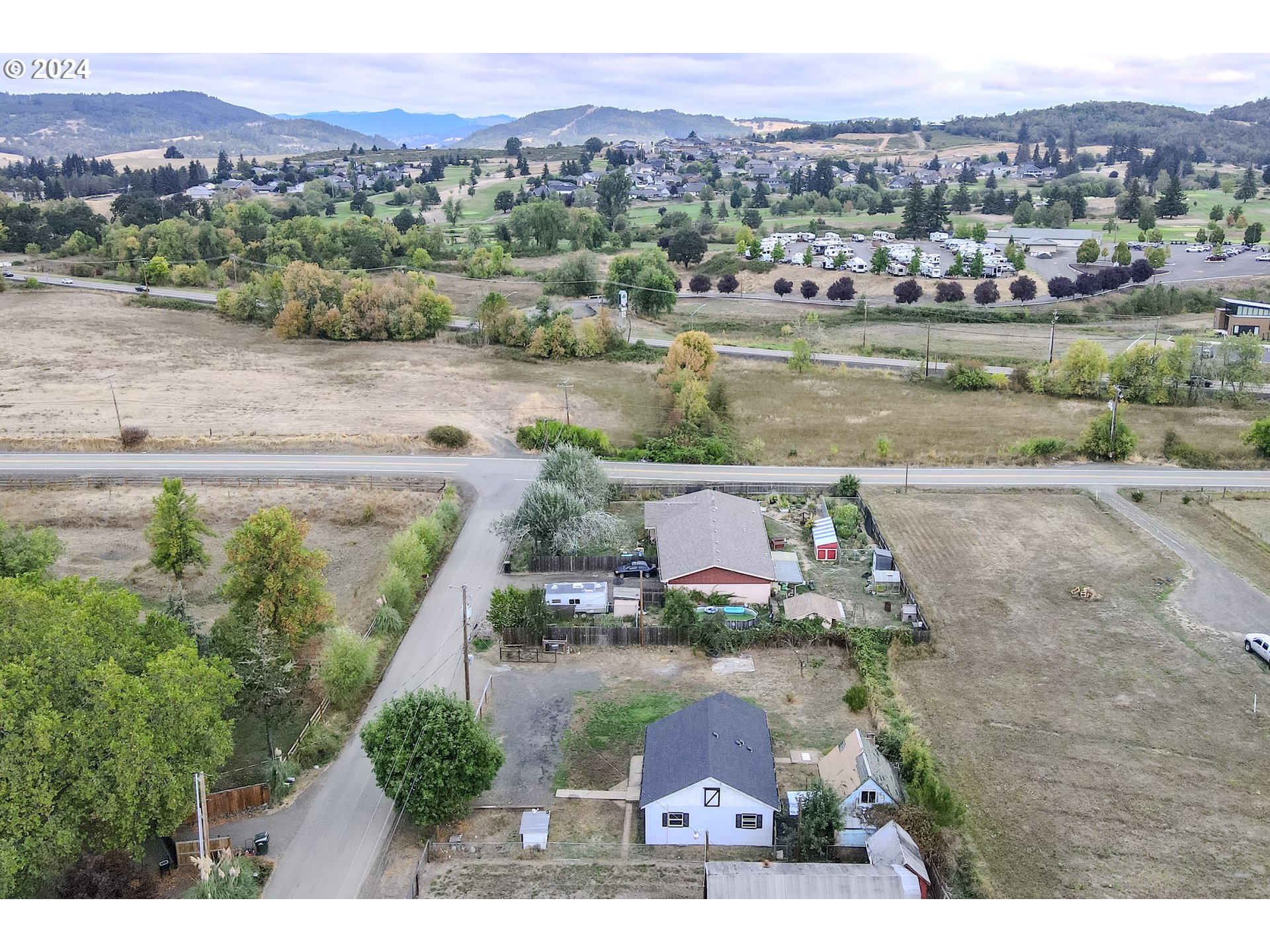 142 Plat M Road Sutherlin, OR 97479 - Photo 4 of 36 Gallery Image 4