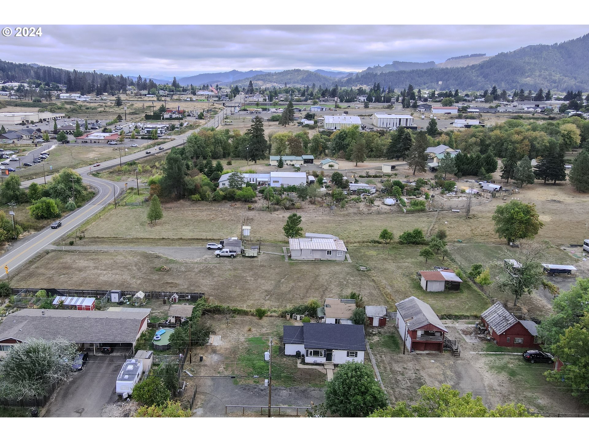 142 Plat M Road Sutherlin, OR 97479 - Photo 7 of 36 Gallery Image 7