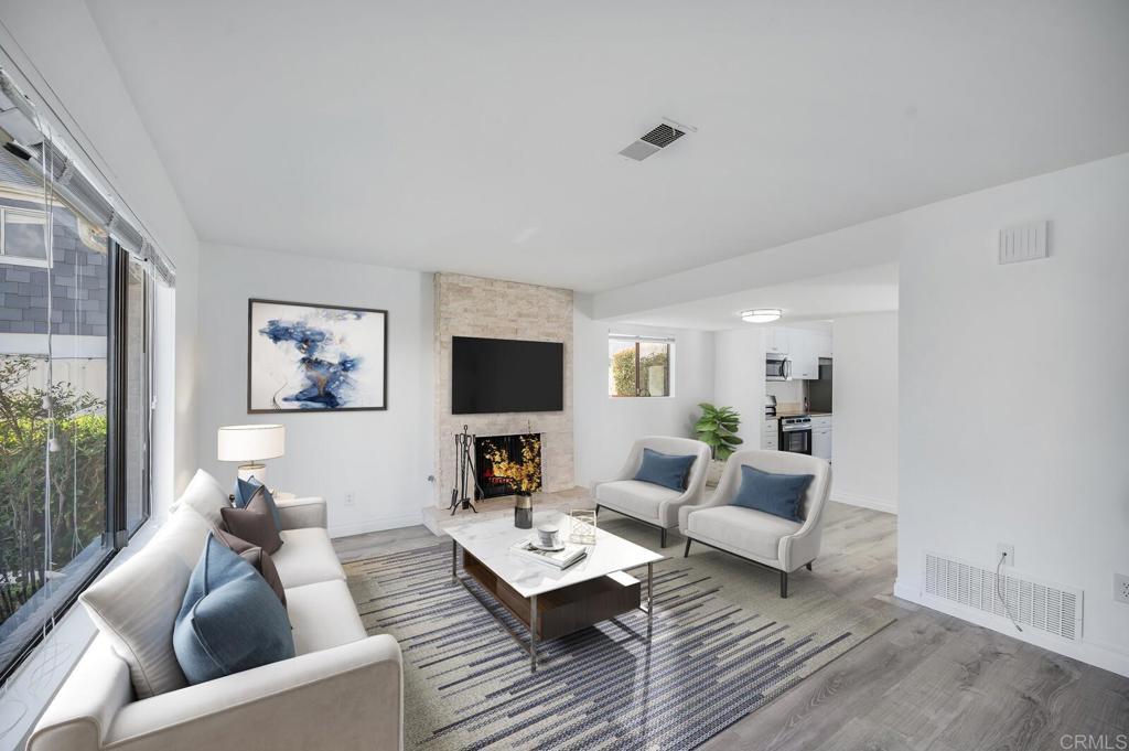 851 Del Mar Downs Road, Unit E Solana Beach, CA 92075 - Photo 3 of 22