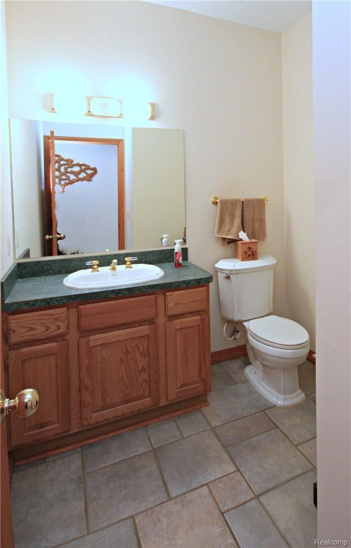 11100 Chapman Court Romeo, MI 48065 - Photo 19 of 34 100.JPG
