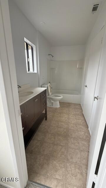 545 South E Street Oxnard, CA 93030 - Photo 13 of 17 IMG_1138