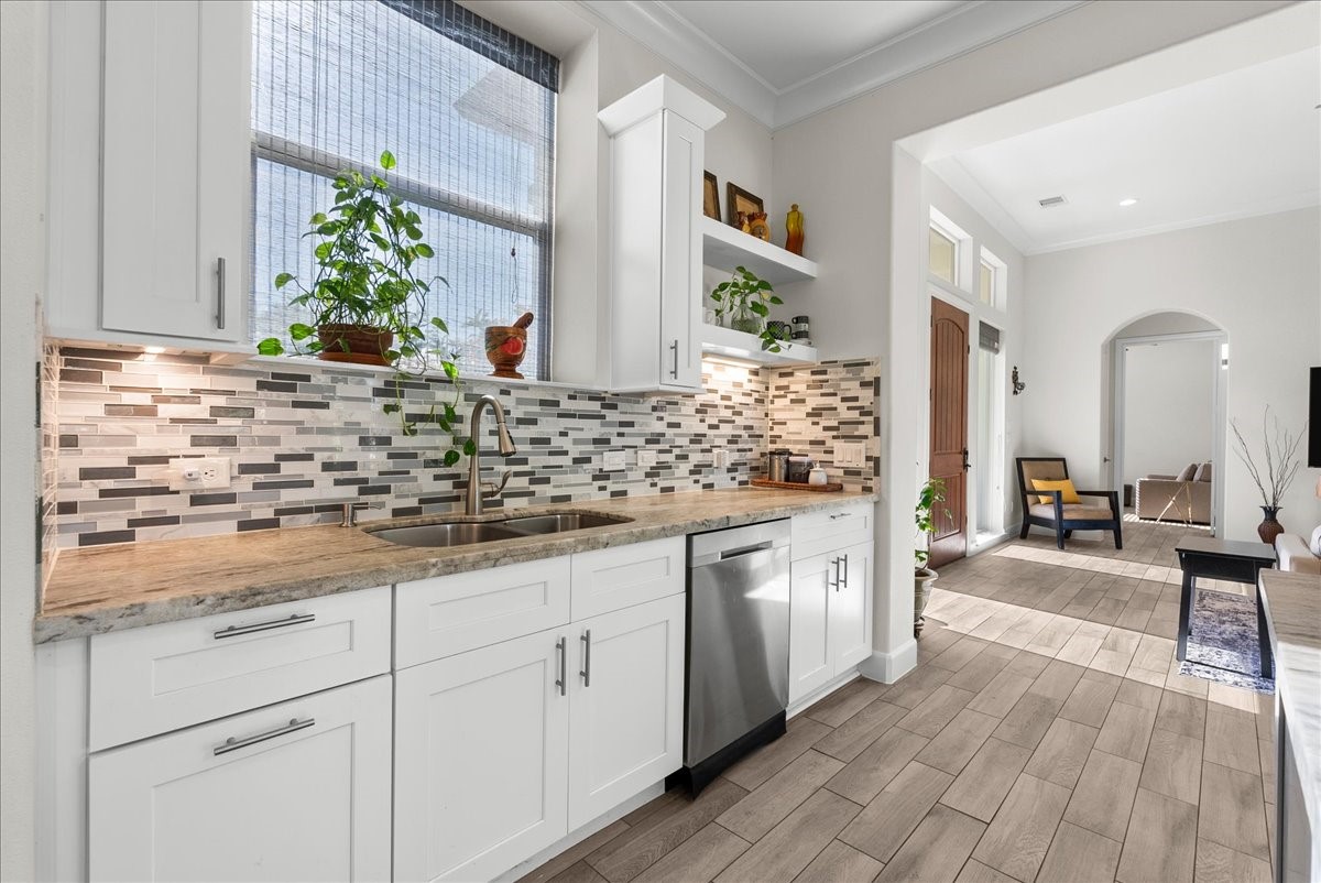 3706 Tower Road Santa Fe, TX 77517 - Photo 21 of 48 a spacious bathroom with stainless steel appliances double vanity sink and a mirror