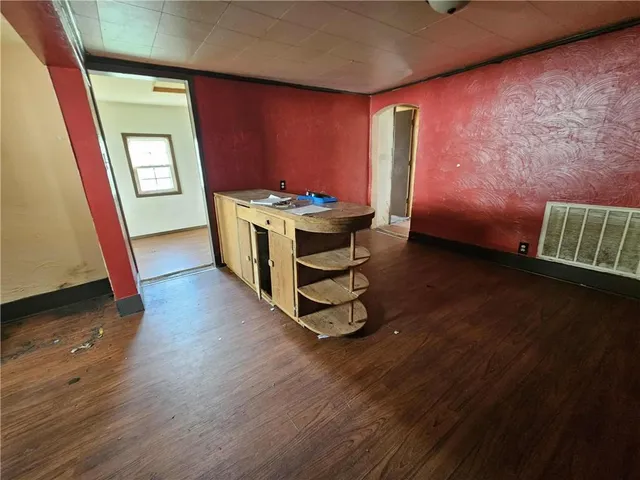 $94,900 | 514 West Macon Street, Carthage, MO 64836