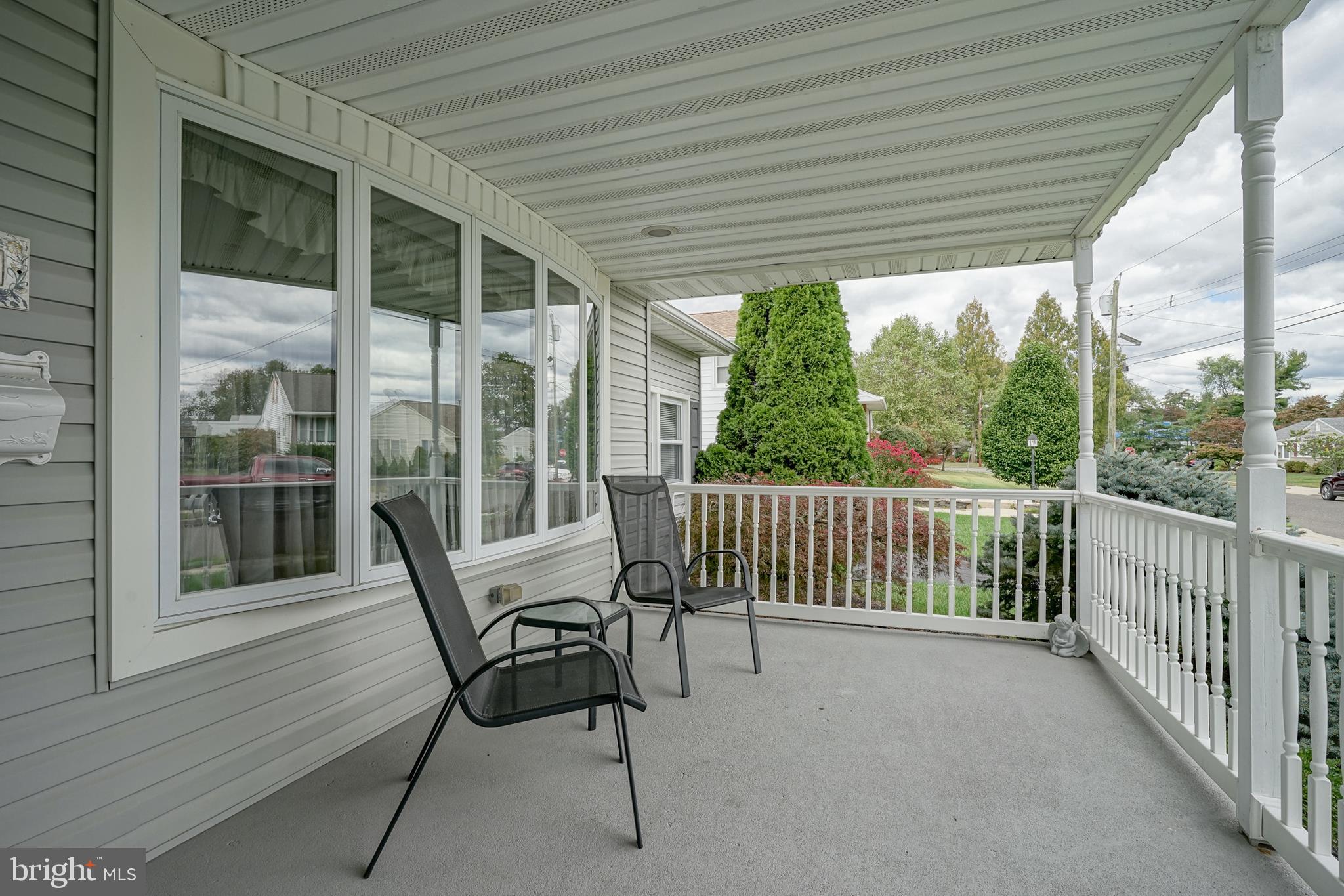 602 Cornell Road Burlington, NJ 08016 - Photo 4 of 35 Quaint Porch for breezy evenings