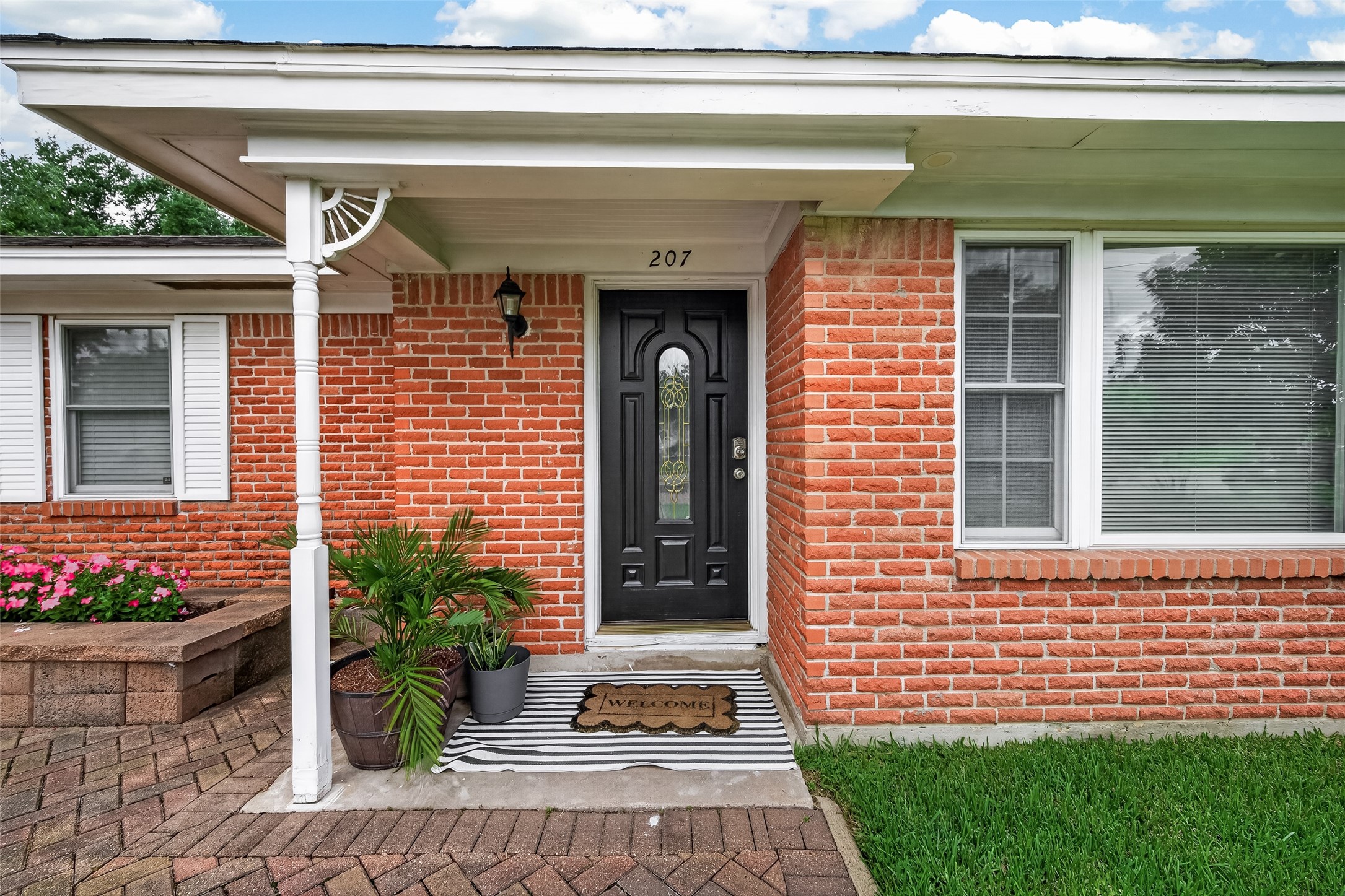 207 Eldridge Road Sugar Land, TX 77478 - Photo 5 of 28