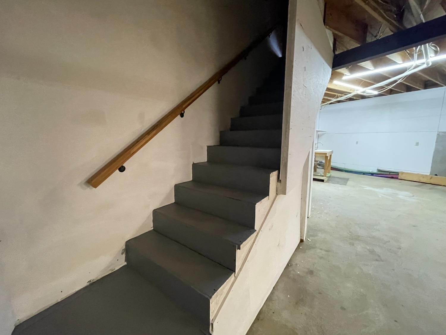 12302 Bennett Road Florence, IN 47020 - Photo 47 of 60 Steps up to bonus room.