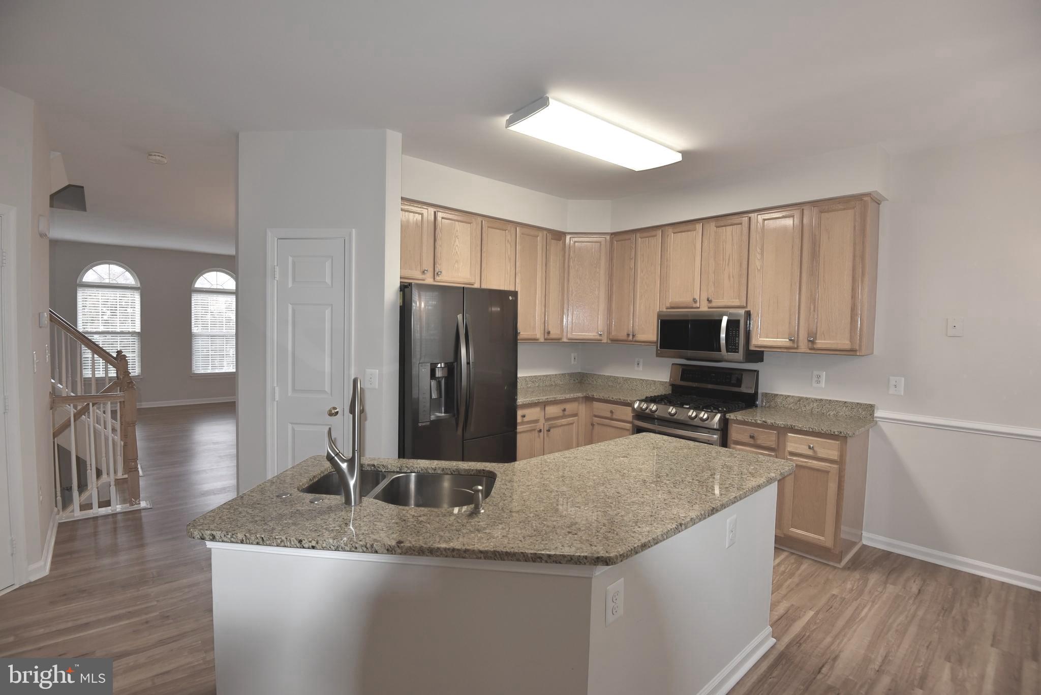 44057 Rising Sun Terrace Ashburn, VA 20147 - Photo 3 of 31