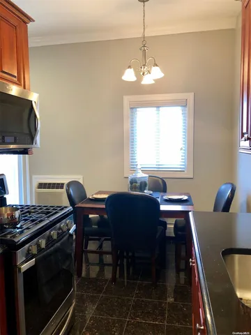 $2,820 | 234 River Avenue, Unit 73, Patchogue, NY 11772