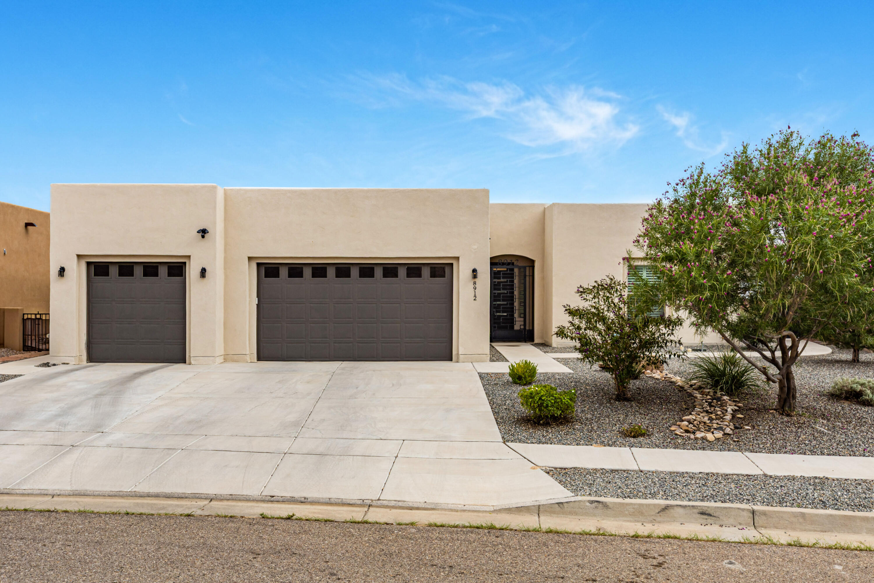 8912 Desert Rain Road Northwest Albuquerque, NM 87120 - Photo 1 of 28 Gallery Image 1
