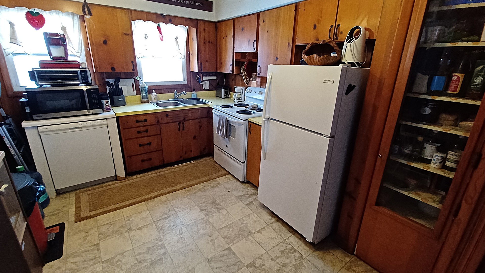 446 Dwight Street Kewanee, IL 61443 - Photo 11 of 23